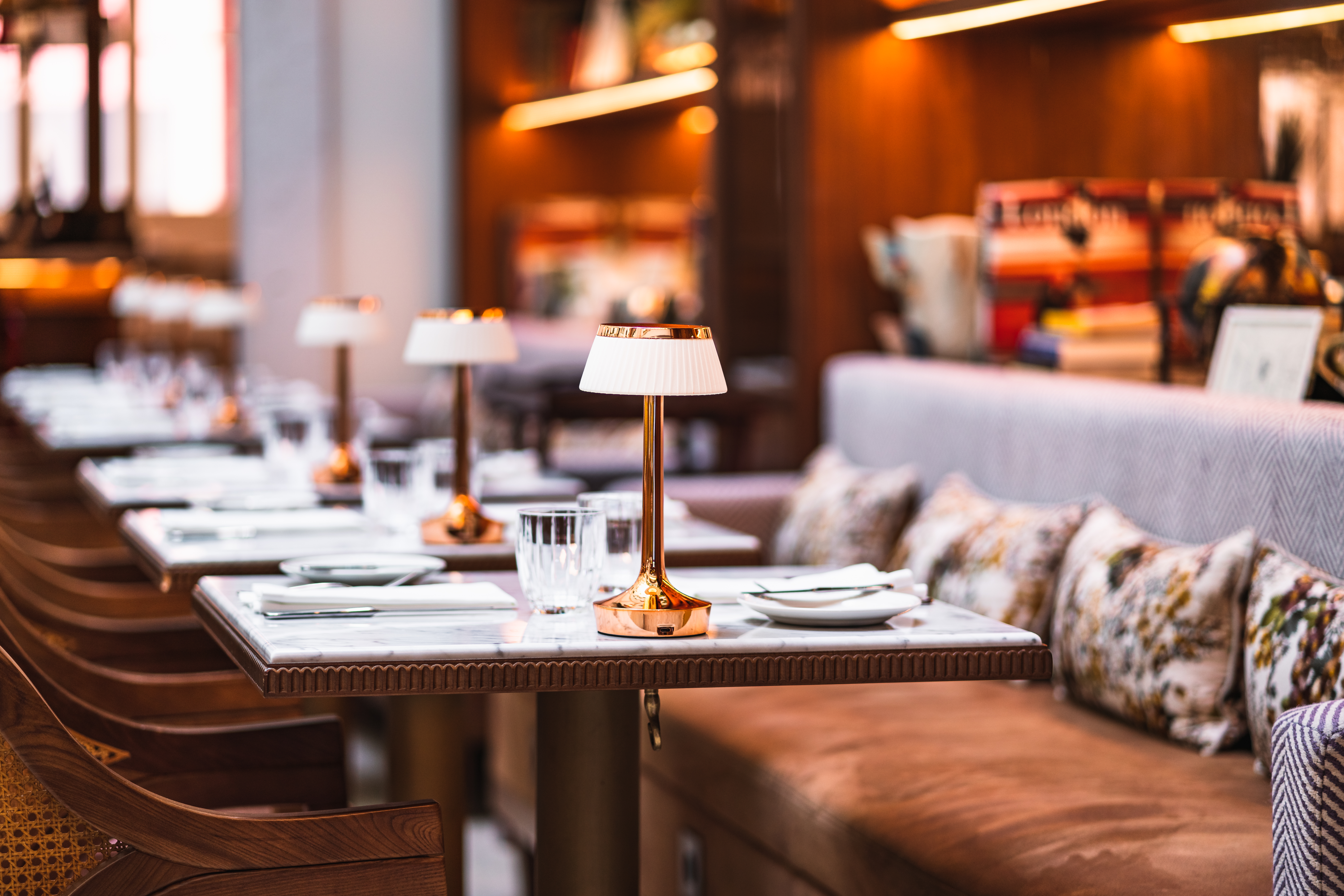 Restaurant & Bar